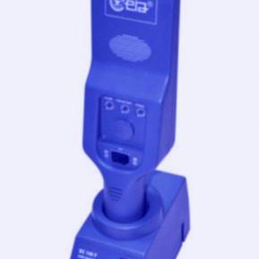 PD140-Enhanced-Hand-Held-Metal-Detector-e1532608381398-frozen